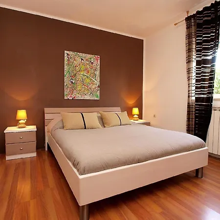 Apartament Fuer 5 Personen Ca 70 Qm In Fazana-surida, Istrien Istrische Riviera *