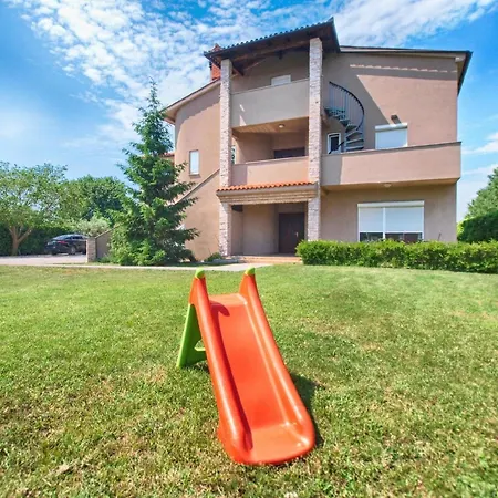 Apartament Fuer 5 Personen Ca 70 Qm In Fazana-surida, Istrien Istrische Riviera *
