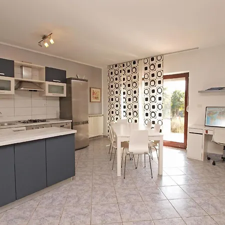 Fuer 5 Personen Ca 70 Qm In Fazana-surida, Istrien Istrische Riviera Apartament